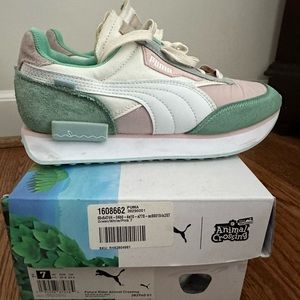 Animal Crossing PUMA sneakers size 7